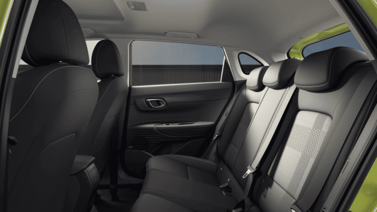 interior Hyundai i20